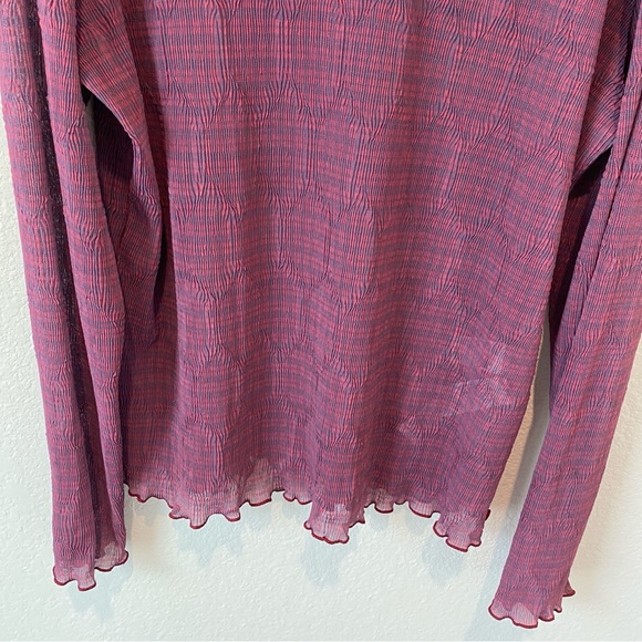 Levi’s Second Skin Mockneck Festival Blouse With Lettuce Edge Trim Size XL - Picture 5 of 8